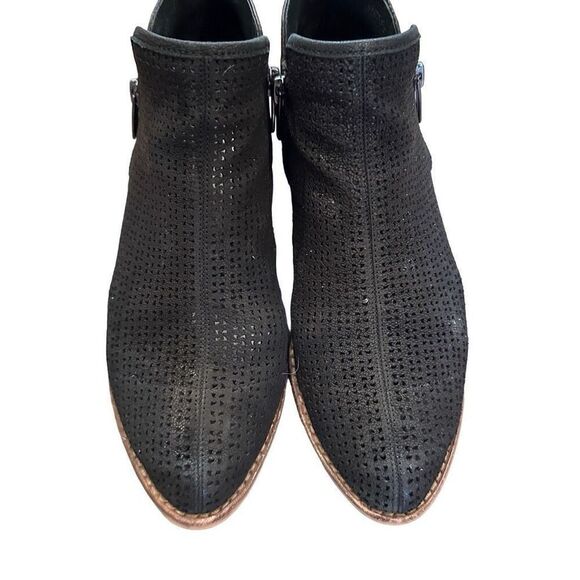 Vince Camuto Canilla black silk goat booties- size 8.5 - Picture 2 of 7